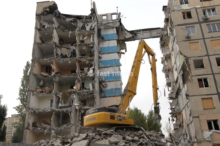 An excavator works during the dismantling of a section of a nine-story residential building damaged in a Russian drone attack overnight on November 7-8, 2025, in Dnipro, Ukraine, on October 13, 2026. Overnight on November 7-8, 2025, a Russian attack drone struck the first section of the nine-story…