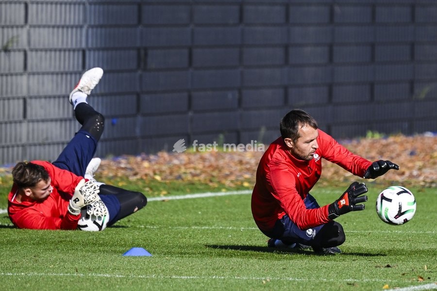 Gent's goalkeeper Kjell Peersman and Gent's goalkeeper Davy Roef pictured in action during a training session of Belgian soccer team KAA Gent, Wednesday 14 October 2026 in Gent. The team is preparing for the opening match of the UEFA Conference League league phase against Danish Aarhus GF tomorrow
