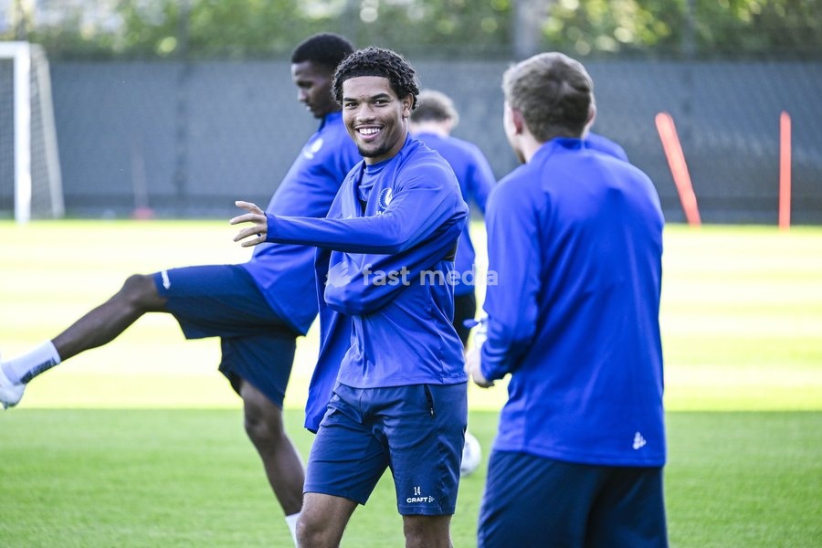 Gent's Kyrell Wilson arrives for a training session of Belgian soccer team KAA Gent, Wednesday 14 October 2026 in Gent. The team is preparing for the opening match of the UEFA Conference League league phase against Danish Aarhus GF tomorrow