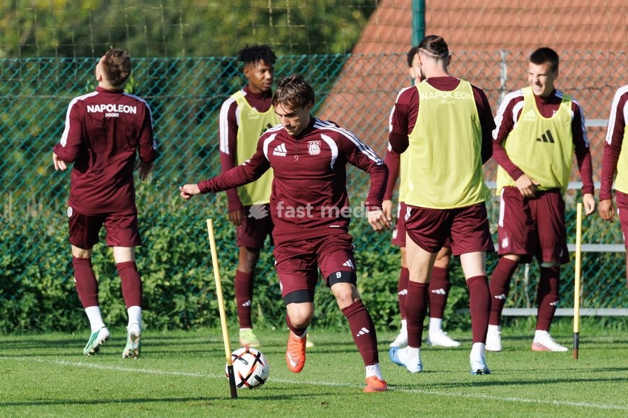 Anderlecht's Mihajlo Cvetkovic pictured in action during a training session of Belgian soccer team RSC Anderlecht, Wednesday 14 October 2026 in Brussels. The team is preparing for the second match of the UEFA Europa League league phase against Croatian GNK Dinamo Zagreb tomorrow