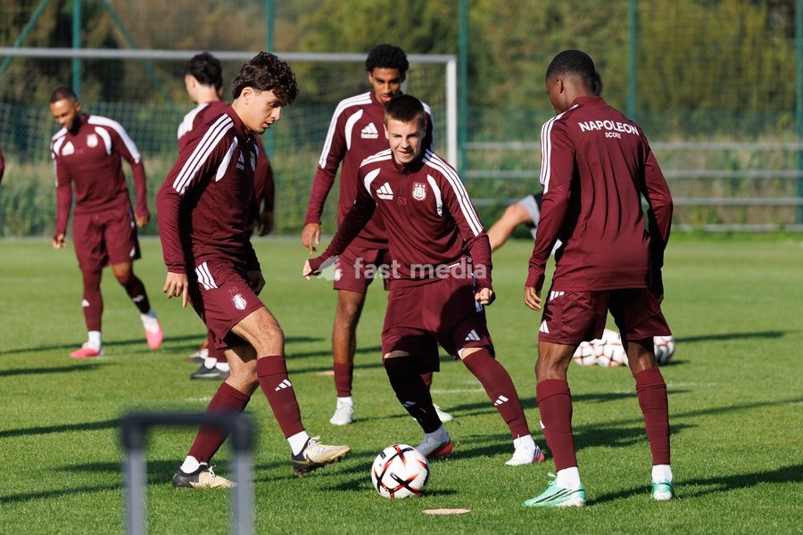 Anderlecht's players pictured in action during a training session of Belgian soccer team RSC Anderlecht, Wednesday 14 October 2026 in Brussels. The team is preparing for the second match of the UEFA Europa League league phase against Croatian GNK Dinamo Zagreb tomorrow