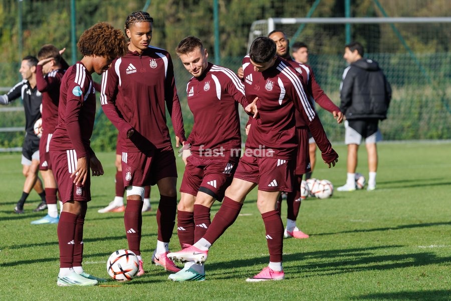 Anderlecht's players pictured in action during a training session of Belgian soccer team RSC Anderlecht, Wednesday 14 October 2026 in Brussels. The team is preparing for the second match of the UEFA Europa League league phase against Croatian GNK Dinamo Zagreb tomorrow