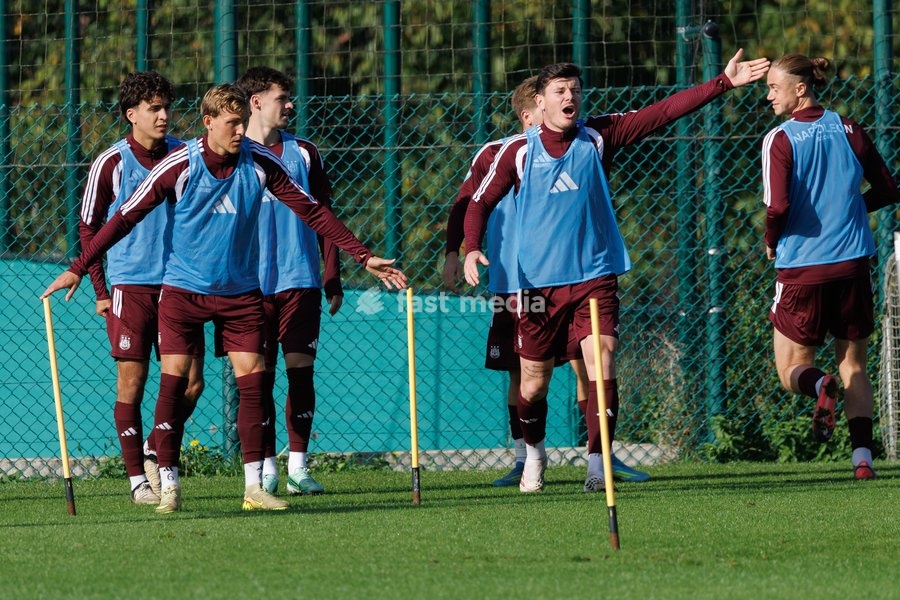 Anderlecht's players pictured in action during a training session of Belgian soccer team RSC Anderlecht, Wednesday 14 October 2026 in Brussels. The team is preparing for the second match of the UEFA Europa League league phase against Croatian GNK Dinamo Zagreb tomorrow