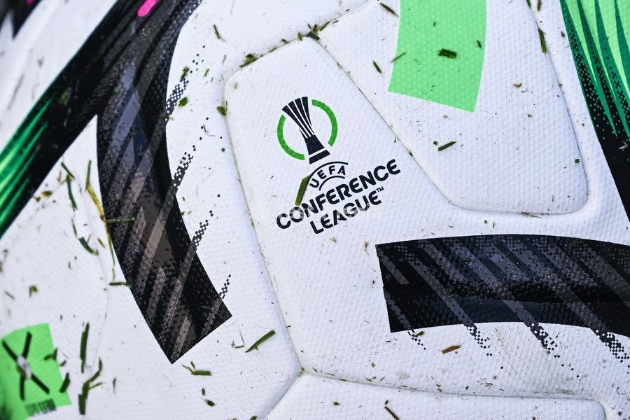 a UEFA Conference League ball pictured at a training session of Belgian soccer team KAA Gent, Wednesday 14 October 2026 in Gent. The team is preparing for the opening match of the UEFA Conference League league phase against Danish Aarhus GF tomorrow