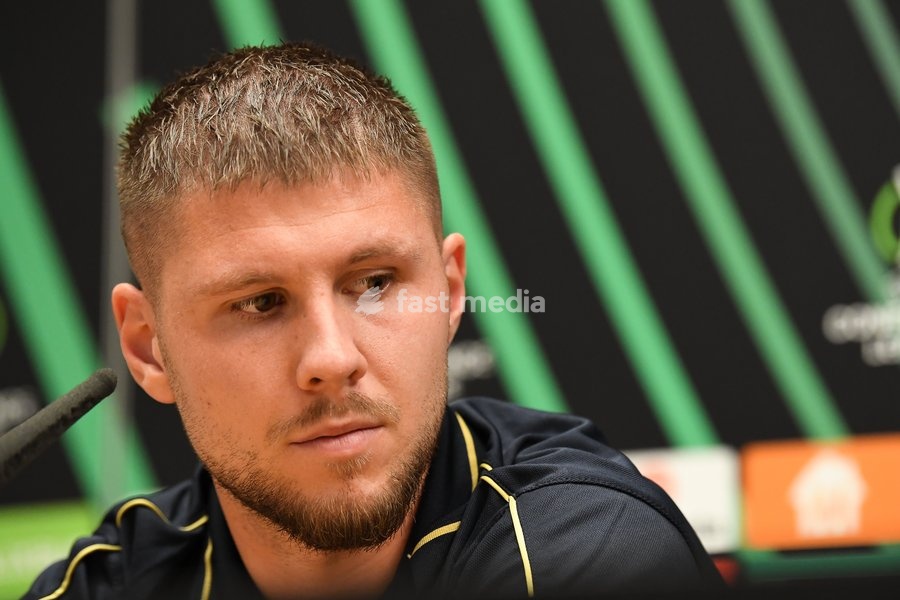 STVV's Ryan Merlen pictured during a press conference of Belgian soccer team Sint-Truidense VV, Wednesday 14 October 2026 in Sint-Truiden. The team is preparing for the opening match of the UEFA Conference League league phase against Georgian FC Iberia 1999 Tbilisi tomorrow