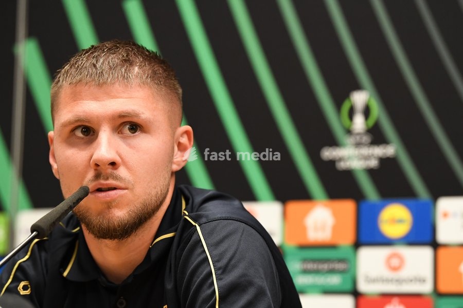 STVV's Ryan Merlen pictured during a press conference of Belgian soccer team Sint-Truidense VV, Wednesday 14 October 2026 in Sint-Truiden. The team is preparing for the opening match of the UEFA Conference League league phase against Georgian FC Iberia 1999 Tbilisi tomorrow