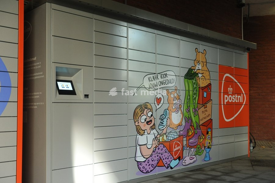 Picture taken suring the opening of the first parcel locker in Antwerp, Wednesday 14 October 2026 in Antwerp. With around 160 compartments, it is also immediately the largest one PostNL has installed in Belgium