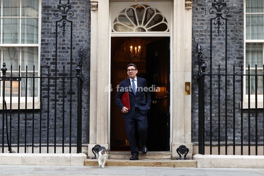 14/10/2026. London, United Kingdom. Prime Minister Andy Burnham leaves 10 Downing Street for PMQs