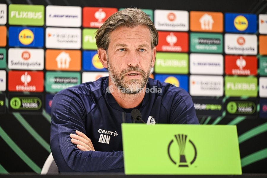 Gent's head coach Rik De Mil pictured during a press conference of Belgian soccer team KAA Gent, Wednesday 14 October 2026 in Gent. The team is preparing for the opening match of the UEFA Conference League league phase against Danish Aarhus GF tomorrow