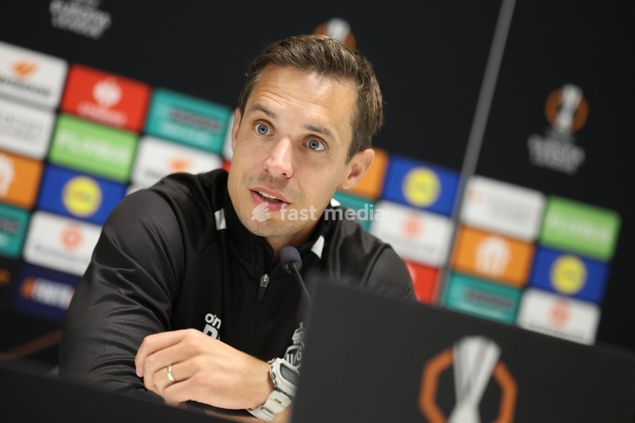 Union's head coach David Hubert pictured during a press conference of Belgian soccer team Royale Union Saint-Gilloise, Wednesday 14 October 2026 in Leuven. The team is preparing for the 2nd match of the UEFA Europa League league phase against Spanish Real Sociedad tomorrow