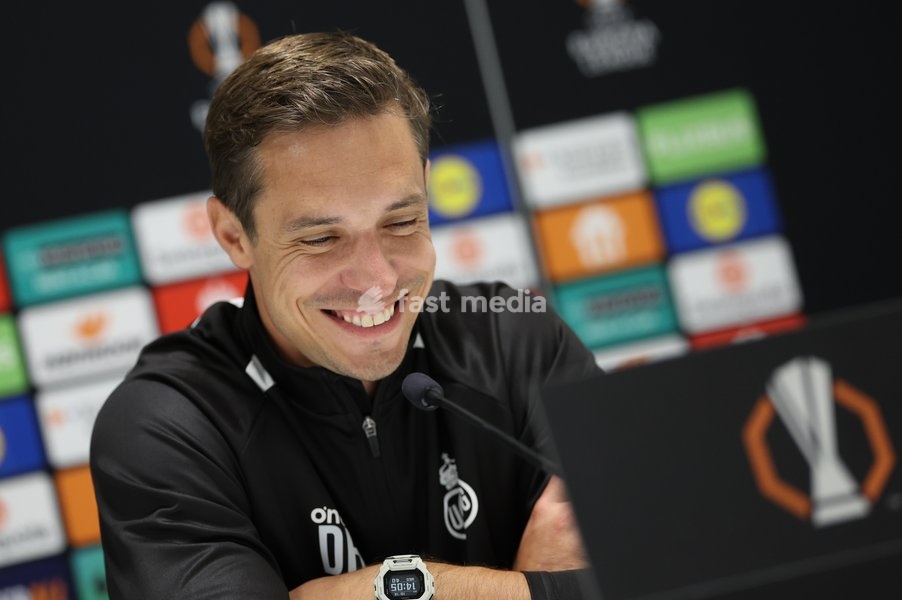Union's head coach David Hubert pictured during a press conference of Belgian soccer team Royale Union Saint-Gilloise, Wednesday 14 October 2026 in Leuven. The team is preparing for the 2nd match of the UEFA Europa League league phase against Spanish Real Sociedad tomorrow