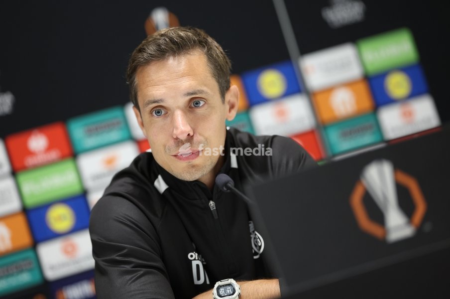 Union's head coach David Hubert pictured during a press conference of Belgian soccer team Royale Union Saint-Gilloise, Wednesday 14 October 2026 in Leuven. The team is preparing for the 2nd match of the UEFA Europa League league phase against Spanish Real Sociedad tomorrow