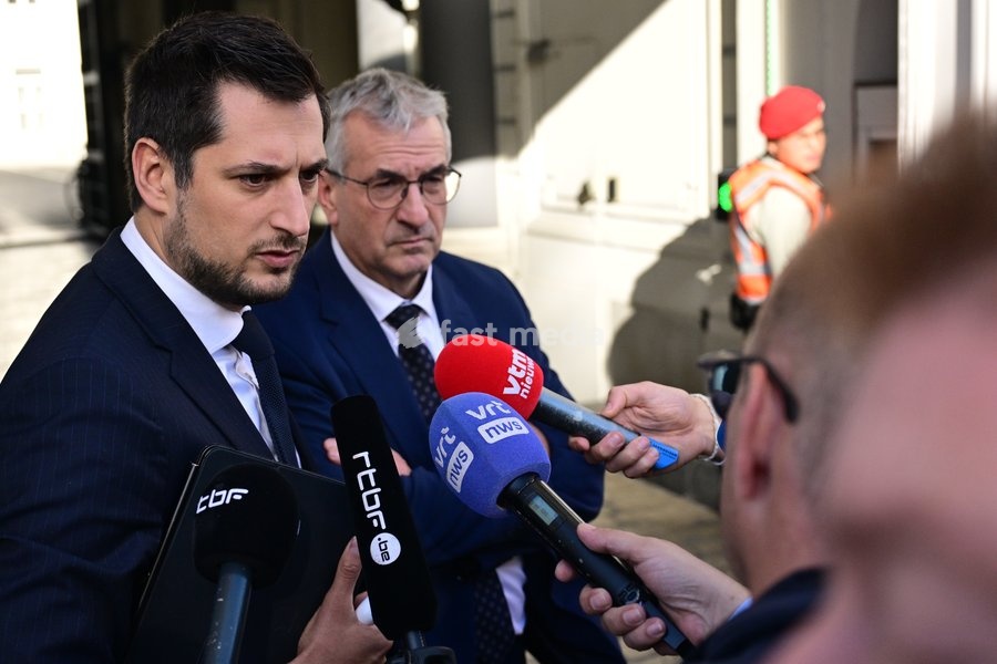 Walloon Minister President Adrien Dolimont and Vice-President and Walloon Minister in charge of the Economy, Employment, Industry and Training Pierre-Yves Jeholet pictured talking to the press before a meeting between workers of the GSK vaccine manufacturer and the Belgian governments, after it was…