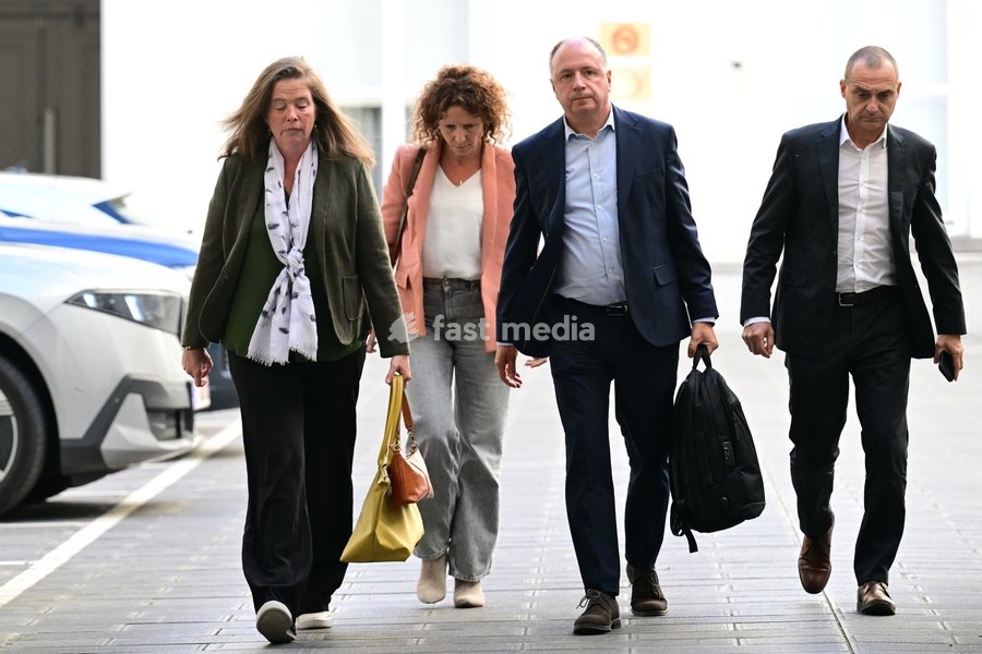 ECONOMY POLITICS GSK JOB LOSSES