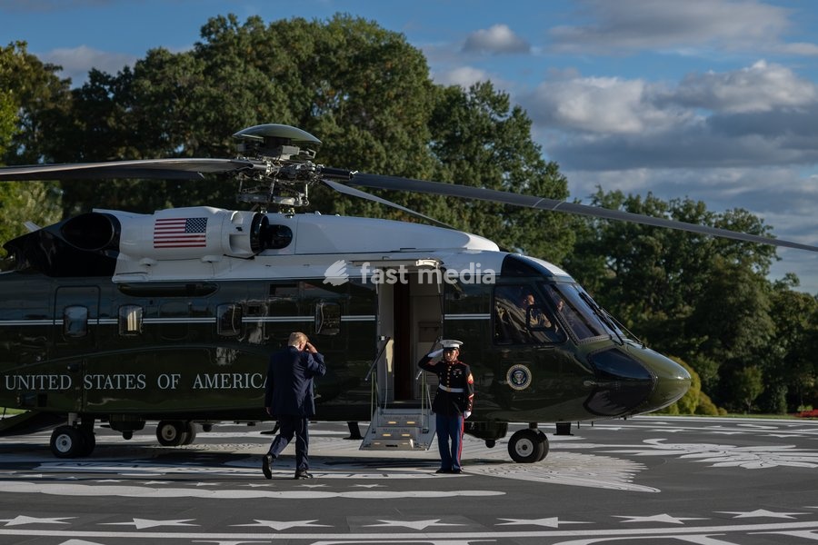 President Donald J. Trump boards Marine One on the South Lawn of the White House, Monday, October 12, 2026, en route to Joint Base Andrews for a trip to Youngstown, OH. (Official White House