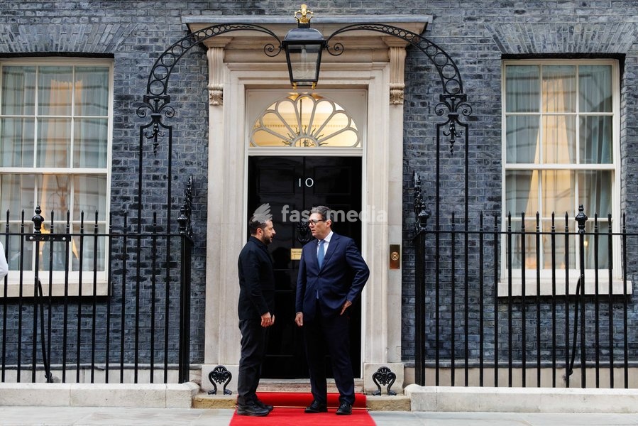 14/10/2026. London, United Kingdom. Prime Minister Andy Burnham hosts Volodymyr Zelenskyy, President of Ukraine in 10 Downing Street