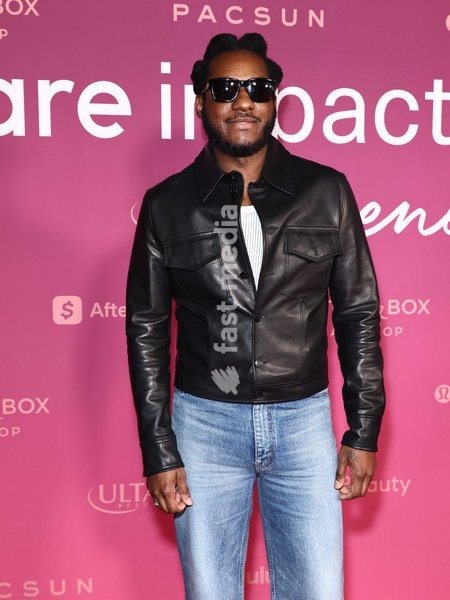 Leon Bridges at the 4th Annual Rare Impact Fund Benefit 2026: A Night of Radiance and Reflection - Selena Gomez Hosts the Fourth Annual Rare Impact Fund Benefit Supporting Youth Mental Health held at the Hollywood Palladium on October 14, 2026 in Hollywood, Los Angeles, California, United States