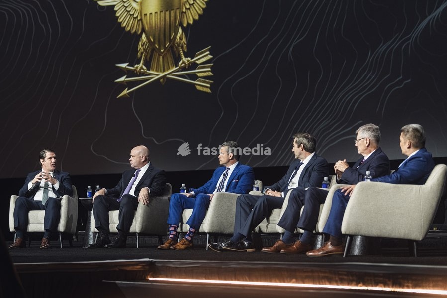 WASHINGTON, DC, OCTOBER 14: Secretary of War Pete Hegseth, Secretary of the Air Force Troy E. Meink, Acting Secretary of the Army Adam R. Telle, Acting Secretary of the Navy Hung Cao and Assistant Secretary of War for Special Operations and Low Intensity Conflict Derrick M. Anderson take part in…