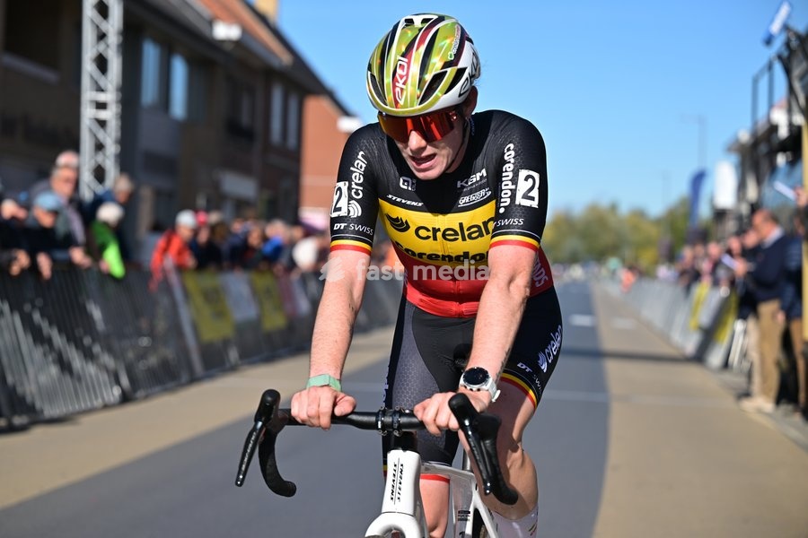 Belgium's Marion Norbert Riberolle crosses the finish line of the women elite race of the 'Kermiscross' cyclocross cycling event, on Thursday 15 October 2026, in Ardooie