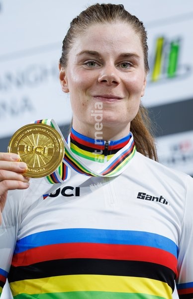 Belgian Lotte Kopecky, winner of the gold medal celebrates after winning the Women's Elimination event at the UCI Track Cycling World Championships in Shanghai, China on Thursday 15 October 2026. The worlds are taking place from 14 to 18 October 2026