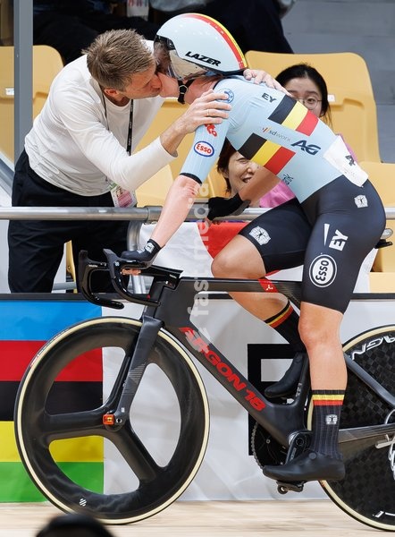 Kopecky's husband Axel Merckx and Belgian Lotte Kopecky celebrate after winning the Women's Elimination event at the UCI Track Cycling World Championships in Shanghai, China on Thursday 15 October 2026. The worlds are taking place from 14 to 18 October 2026