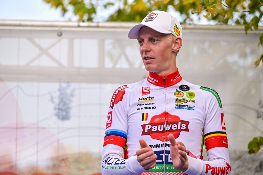 Belgium's Michael Vanthourenhout pictured on the podium after the men elite race of the 'Kermiscross' cyclocross cycling event, on Thursday 15 October 2026, in Ardooie