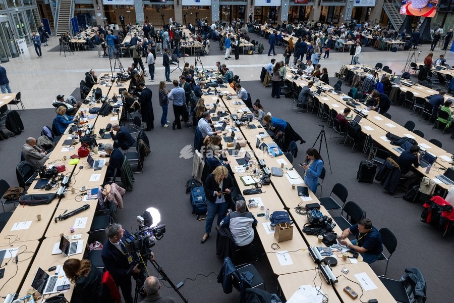 Journalists at the EU summit pressroom in Brussel to illustrate the press at work in Belgium, Thursday 15 October 2026