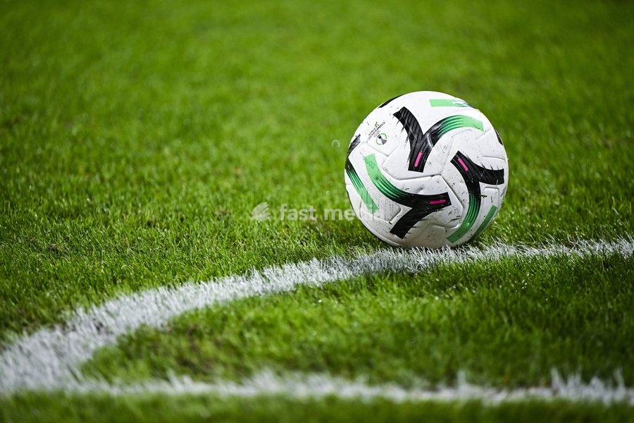 a UEFA Conference League ball pictured at a soccer game between Belgian KAA Gent and Danish Aarhus GF, Thursday 15 October 2026 in Gent, the opening match of the UEFA Conference League league phase