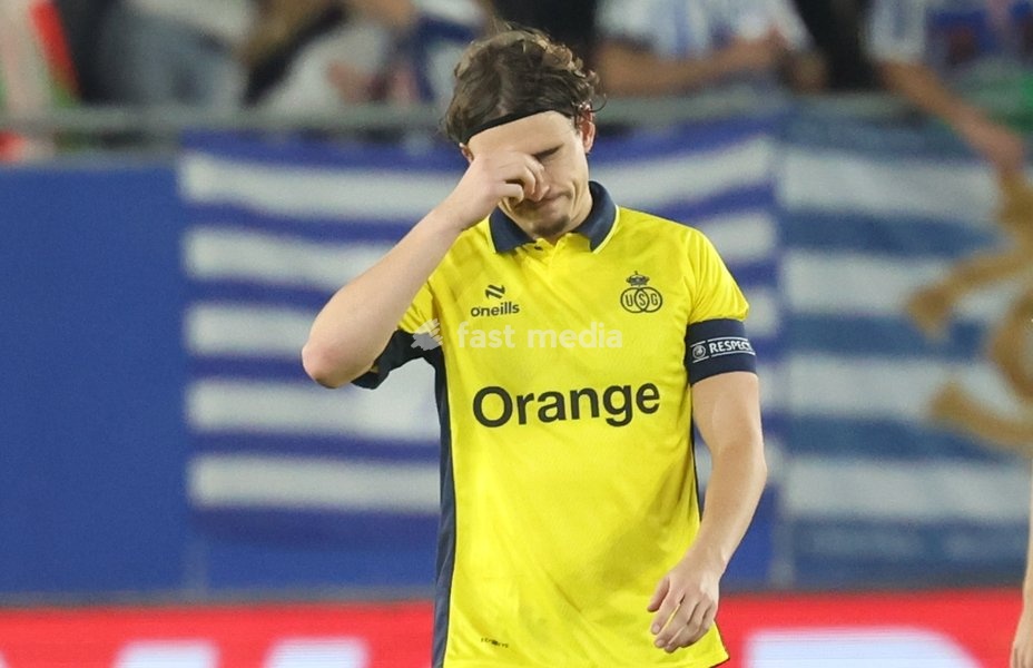 Union's Kamiel Van De Perre looks dejected during a soccer game between Belgian Royale Union Saint-Gilloise and Spanish Real Sociedad, Thursday 15 October 2026 in Leuven, the 2nd match of the UEFA Europa League league phase