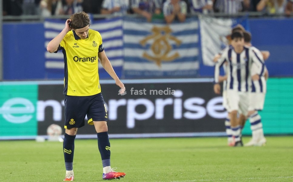 Union's Kamiel Van De Perre looks dejected during a soccer game between Belgian Royale Union Saint-Gilloise and Spanish Real Sociedad, Thursday 15 October 2026 in Leuven, the 2nd match of the UEFA Europa League league phase