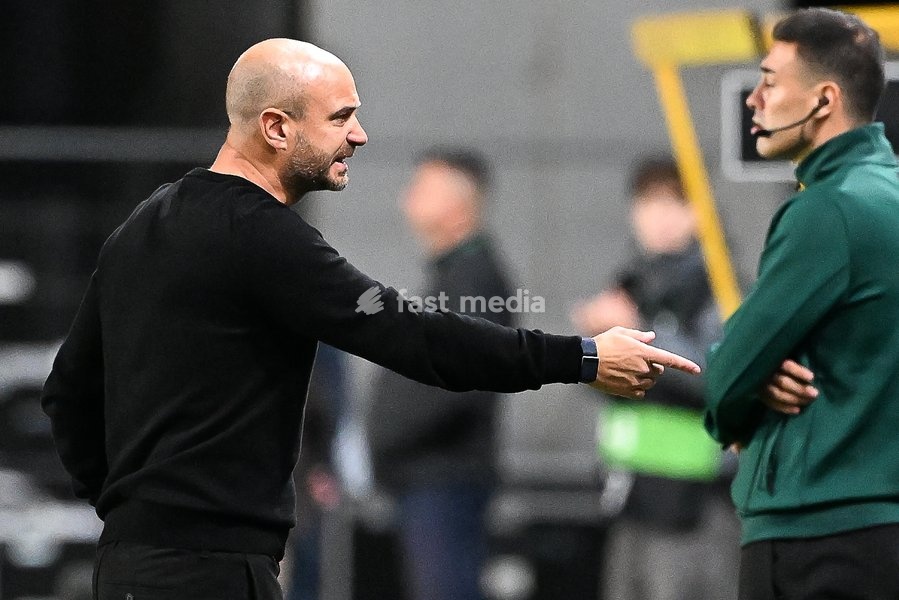STVV's head coach Frederic De Meyer pictured during a soccer game between Belgian Sint-Truidense VV and Georgian FC Iberia 1999 Tbilisi, Thursday 15 October 2026 in Sint-Truiden, the opening match of the UEFA Conference League league phase