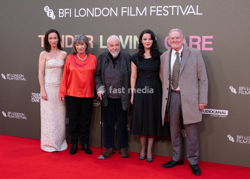 Kate O'Flynn, Marion Bailey, Mike Leigh, Alice Bailey Johnson an