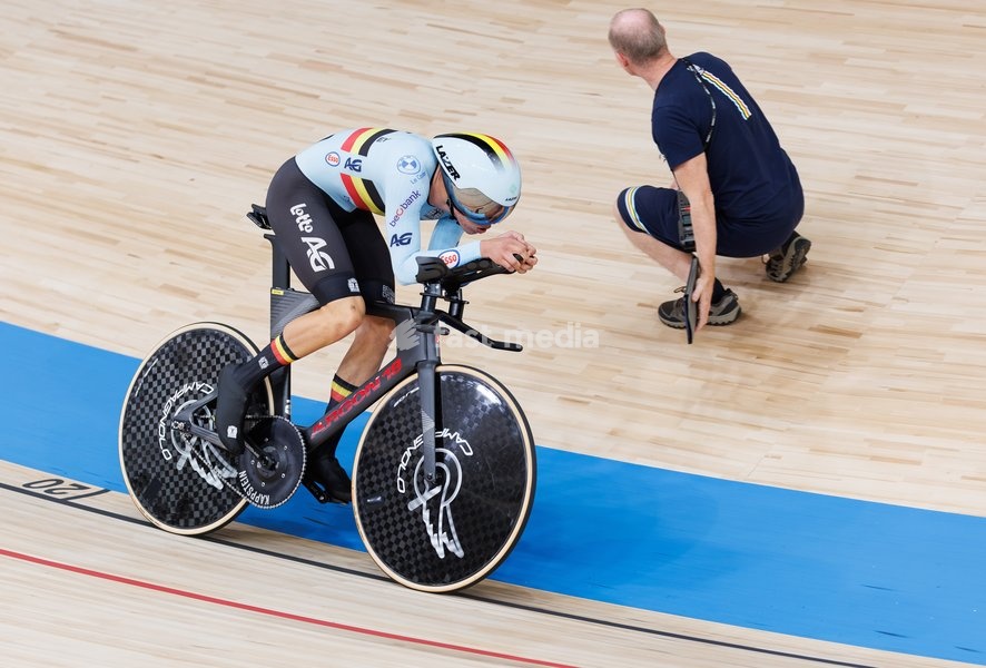 Belgian Witse Bertels rides on a bike during the Men's Individual Pursuit event at the UCI Track Cycling World Championships in Shanghai, China on Friday 16 October 2026. The worlds are taking place from 14 to 18 October 2026