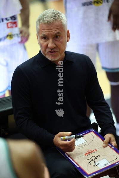 Brussels' head coach Serge Crevecoeur gestures during a basketball match between Brussels and Oostende, Friday 16 October 2026 in Brussels, on day 3 of the 'BNXT League' Belgian and Dutch first division basket championship