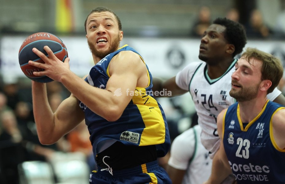 Oostende's Moussa Sylla fights for the ball during a basketball match between Brussels and Oostende, Friday 16 October 2026 in Brussels, on day 3 of the 'BNXT League' Belgian and Dutch first division basket championship