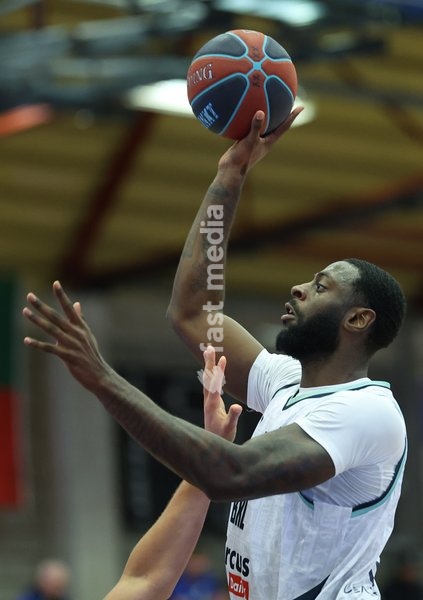 Oostende's Konstantin Kostadinov and Brussels' Jared Kimbrough fight for the ball during a basketball match between Brussels and Oostende, Friday 16 October 2026 in Brussels, on day 3 of the 'BNXT League' Belgian and Dutch first division basket championship