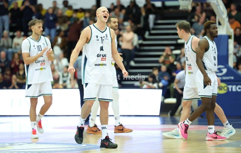 Brussels' Yannick Dammen celebrates after winning a basketball match between Brussels and Oostende, Friday 16 October 2026 in Brussels, on day 3 of the 'BNXT League' Belgian and Dutch first division basket championship