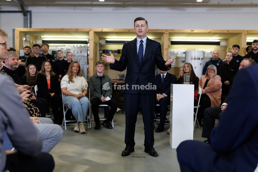 16/10/2026. Motherwell, United Kingdom. Secretary of State for Scotland Douglas Alexander visits New College Lanarkshire