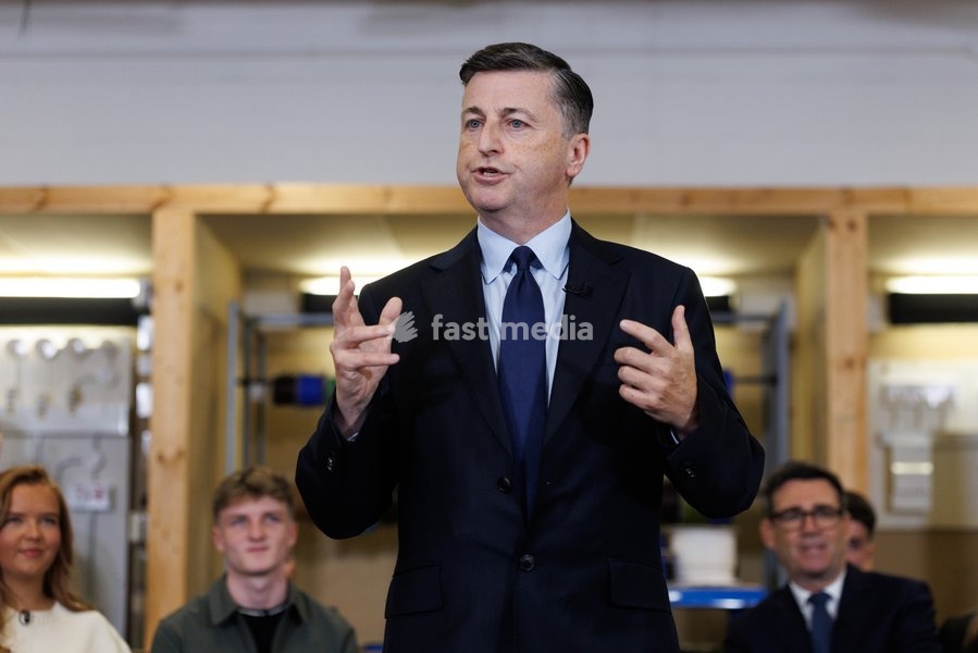 16/10/2026. Motherwell, United Kingdom. Secretary of State for Scotland Douglas Alexander visits New College Lanarkshire