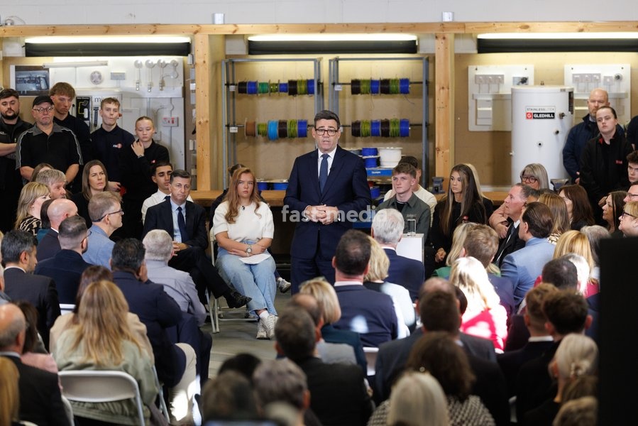 16/10/2026. Motherwell, United Kingdom. Prime Minister Andy Burnham visits New College Lanarkshire