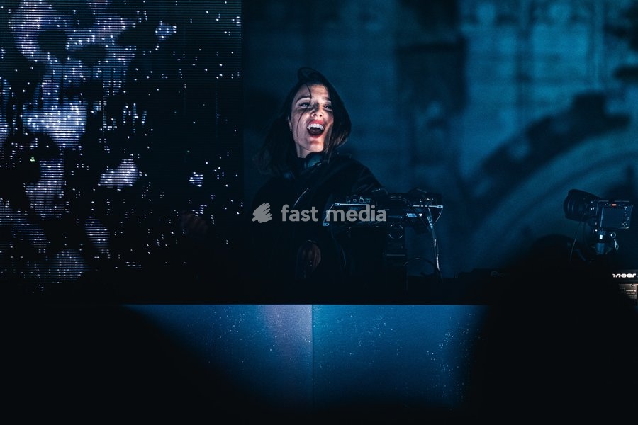 Belgian artist Amélie Lens pictured during the "Angele Instinct Release Party", a surprise party organized by the Brussels singer to celebrate the release of her album "Instinct" at the Grote Markt/ Grand Place, in Brussels, Friday 16 October 2026