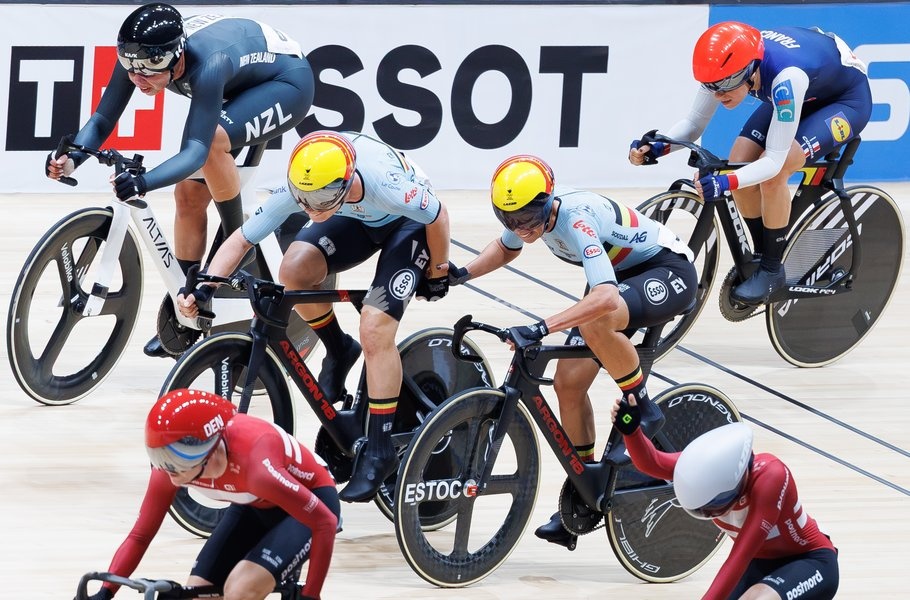 Belgian Shari Bossuyt and Belgian Lotte Kopecky ride on a bike during the Women's Madison event at the UCI Track Cycling World Championships in Shanghai, China on Saturday 17 October 2026. The worlds are taking place from 14 to 18 October 2026
