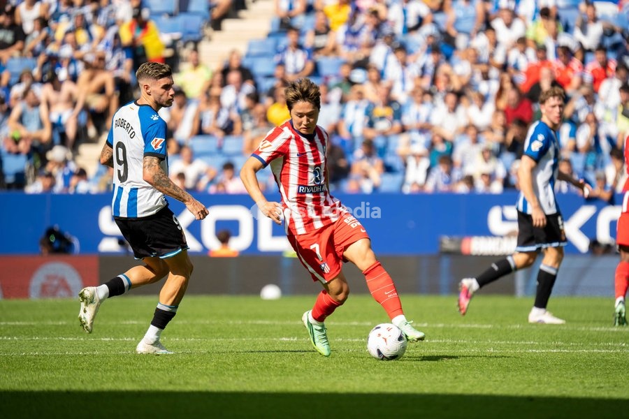 Kang-in Lee of Atletico de Madrid in action against RCD Espanyol during the LaLiga EA Sports matchday at RCDE Stadium on October 17, 2026, in Barcelona, Spain