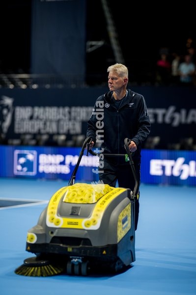 A picture shows a Karcher cleaning the tennis court during the European Open ATP tennis tournament in Brussels, on Saterday 17 October. This year's edition of the tournament is taking place from 17 to 25 October