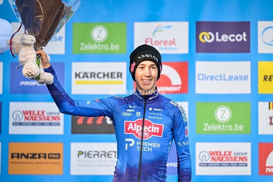 Belgian Jente Michels of Alpecin-Premier Tech pictured on the podium after the men's elite race of the 'Berencross Meulebeke' cyclocross cycling event, race 2/8 in the 'HG Cross' competition, on Saturday 17 October 2026