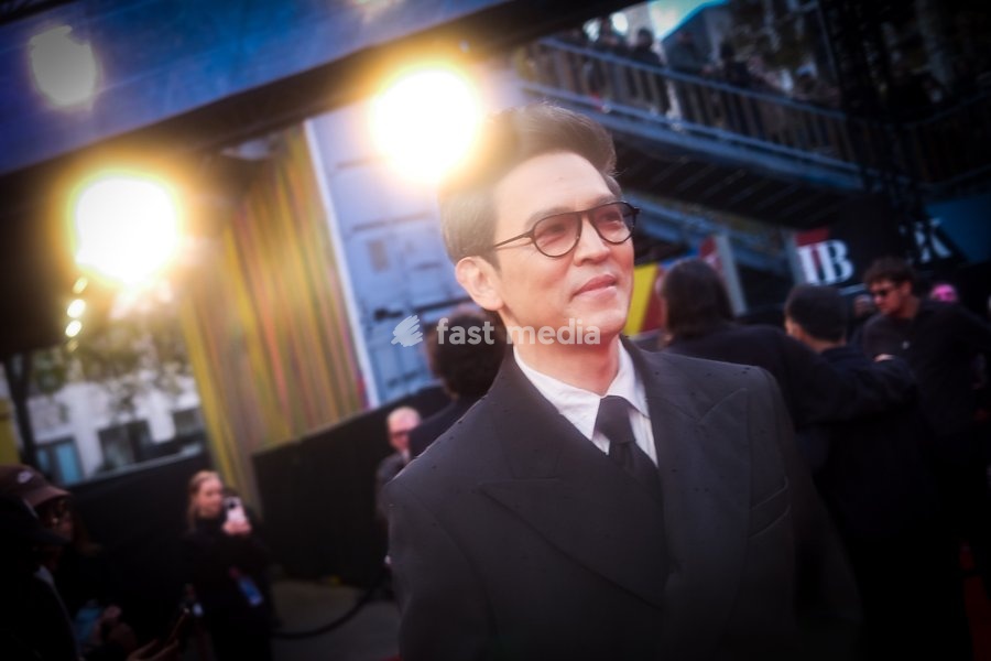 John Cho attends the red carpet for Gala Screening Of Your Mother Your Mother Your Mother screening during the London Film Festival 2026 on Saturday 17 October 2026 at Royal Festival Hall, London. John Cho Interacts With Fans