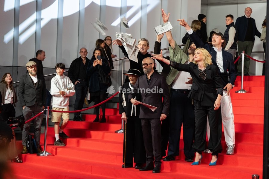 The cast of 'Le Faux Soir' pictured during the Gent International Film Festival on Saturday 17 October 2026. Tonight will feature a screening of 'Le Faux Soir,' the new film of Belgian director Roskam