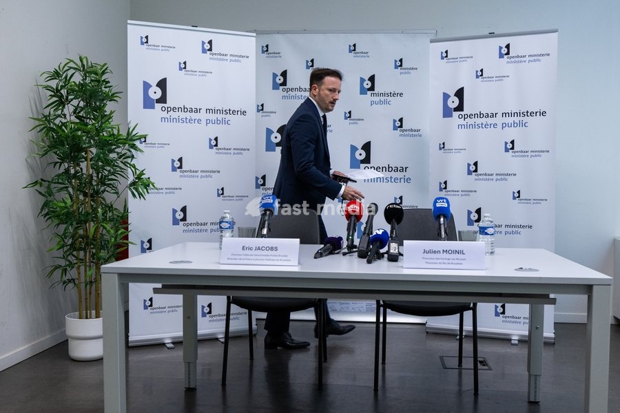 BRUSSELS POLICE PRESS CONFERENCE OFFICER SHOT