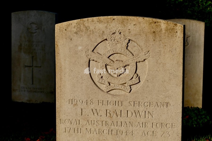 The War Graves in the autumn sunshine. Located just off North Hinksey Lane, Oxford (Botley) Cemetery is the largest of the 167 CWGC sites in Oxfordshire. The dedicated war graves plot sits at the far end of the main driveway behind the cemetery chapel. It contains 156 First World War burials (many…