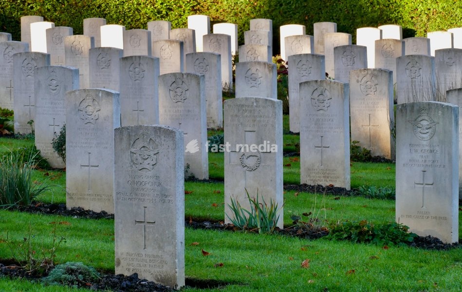 Commonwealth War Graves in the autumnal sunshine